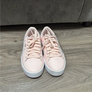 Puma Women's Soft Pink Sneakers